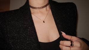Adjustable choker in gold or silver color