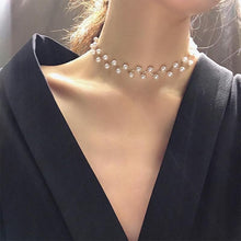 Load image into Gallery viewer, Pearl Choker
