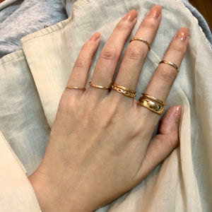 7 Pieces/ Fashion MinimalisticStackable Petite Rings in Gold Color