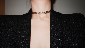Adjustable choker in gold or silver color